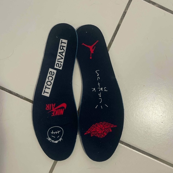 Travis Scott Jordan 1 Low Mocha - Picture 7 of 8